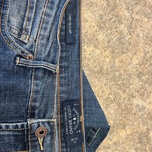Lucky Brand Dark Blue Denim Jeans
